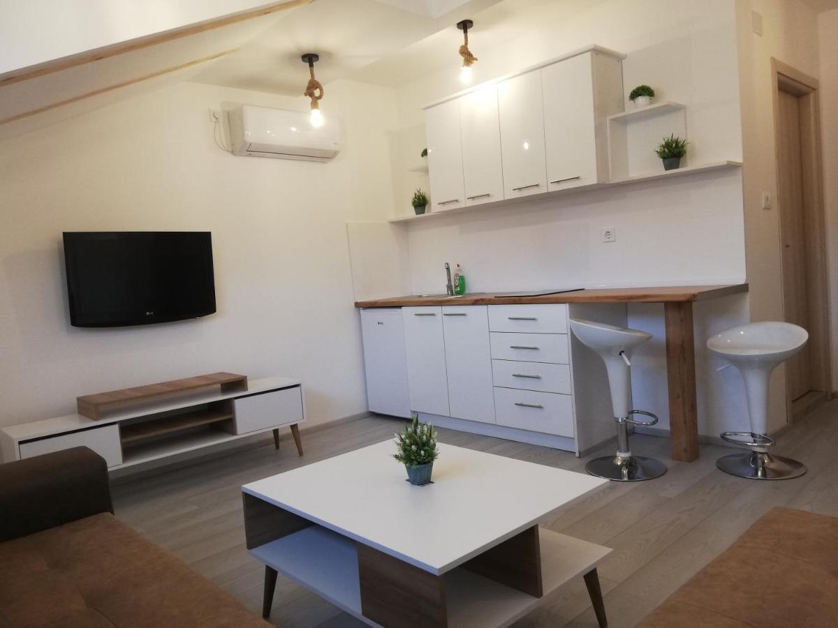 Apartments Naumovski 오흐리드 외부 사진